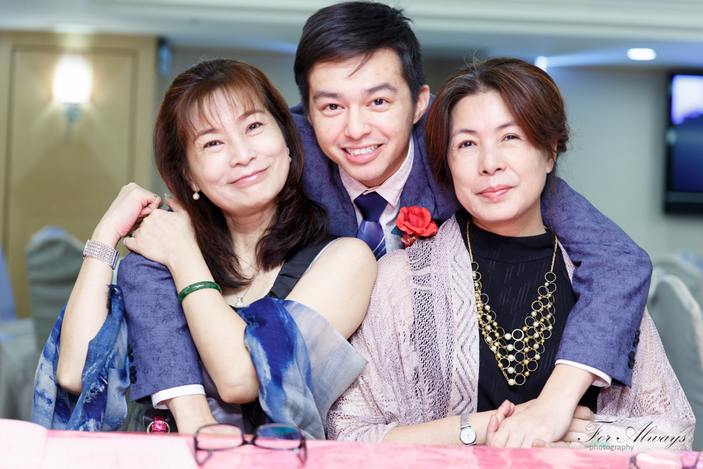 亮鈞巧伶 迎娶喜宴 兄弟大飯店 婚攝包子 永恆記憶 婚禮攝影 台北婚攝 #婚攝 #婚禮攝影 #台北婚攝 #婚禮拍立得 #婚攝拍立得 #即拍即印 #婚禮紀錄 #婚攝價格 #婚攝推薦 #拍立得 #婚攝價格 #婚攝推薦